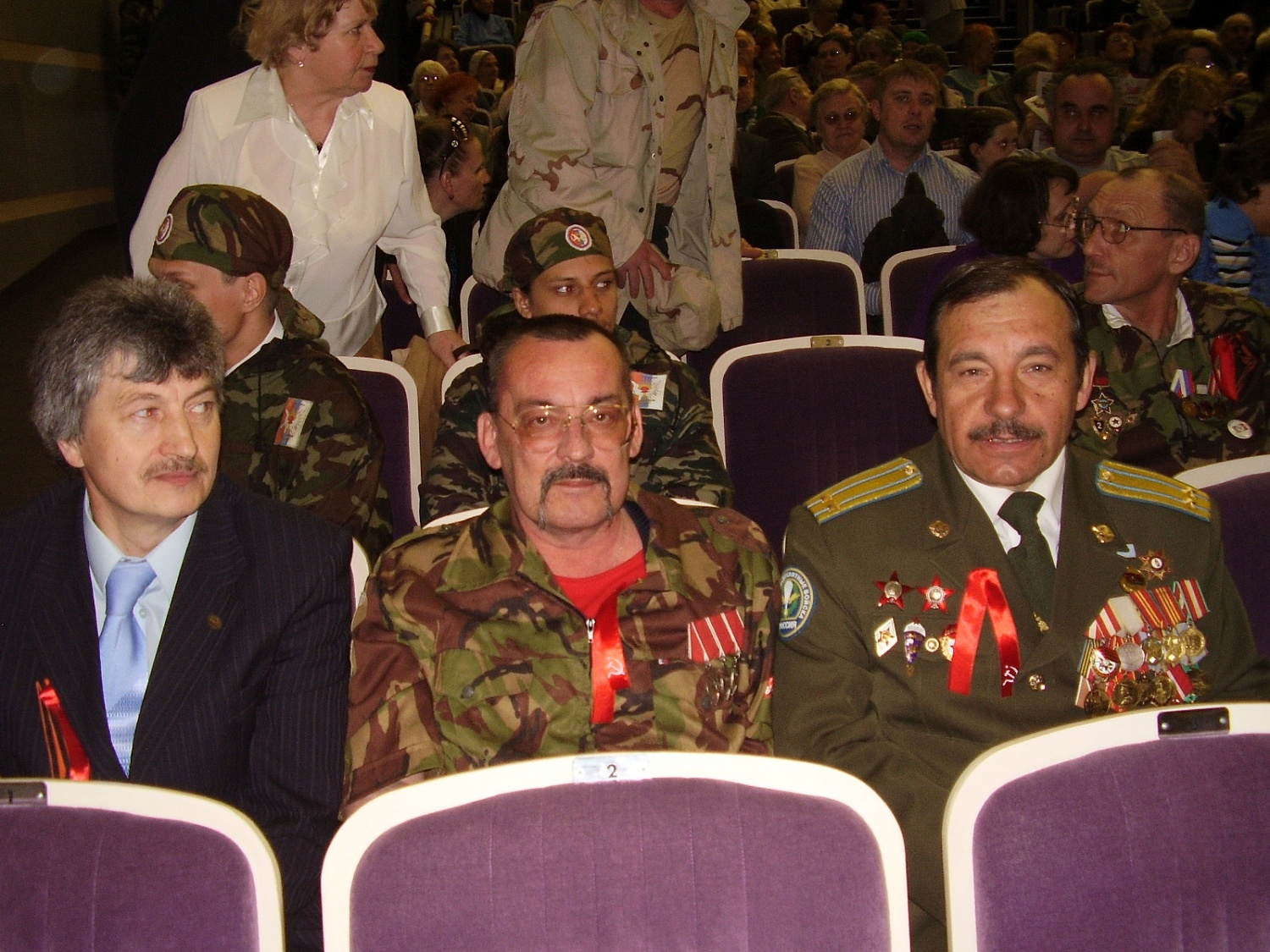 Юрий Пименов со своими боевыми друзьями
